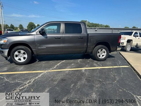 Used 2023 RAM 1500 Big Horn AWD/4WD image 2
