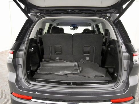 Used 2023 Jeep Grand Cherokee L Limited image 7