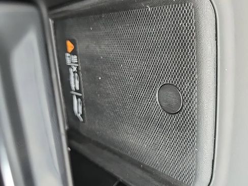 Used 2025 GMC Sierra 2500 AT4X image 19