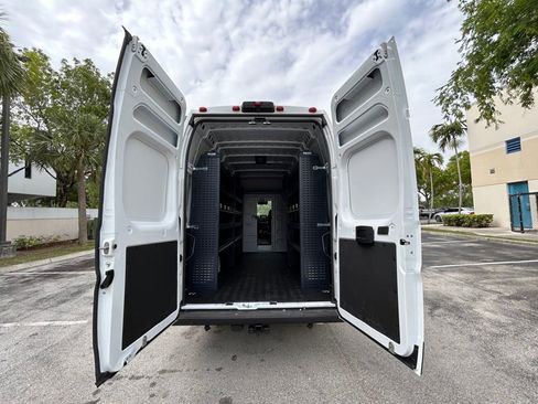 New 2024 RAM ProMaster 3500 w/ Convenience Group image 25