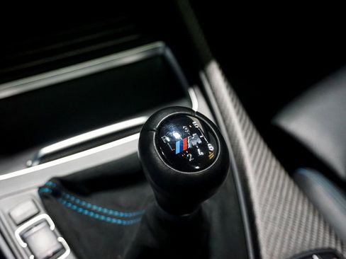 Used 2018 BMW M2 image 11