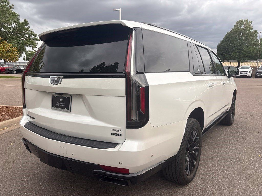 Certified 2024 Cadillac Escalade ESV Sport Platinum w/ LPO, ONYX Package AWD/4WD image 11