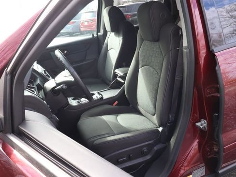 Used 2016 GMC Acadia SLE image 28