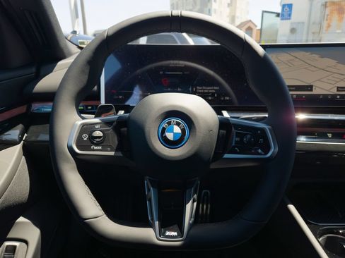 New 2027 BMW i5 eDrive40 w/ M Sport Package RWD image 14