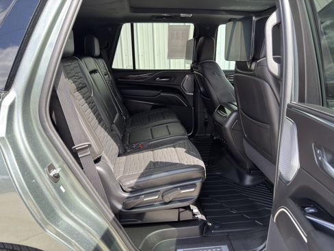 Used 2024 Cadillac Escalade Sport Platinum w/ LPO, ONYX Package AWD/4WD image 25