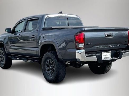 Used 2020 Toyota Tacoma SR5 image 4