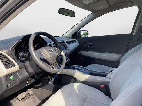 Used 2021 Honda HR-V LX image 27