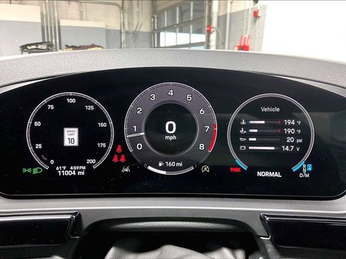 Used 2024 Porsche Cayenne S image 23