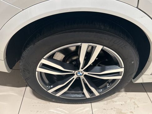 Used 2024 BMW X7 M60i w/ Executive Package image 24