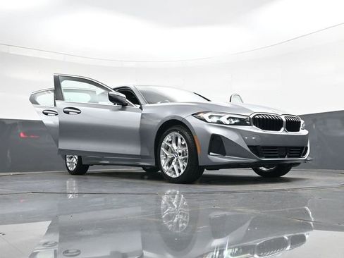 New 2026 BMW 330i xDrive Sedan w/ Premium Package image 39