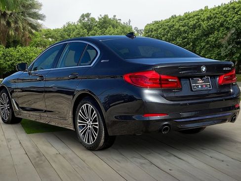 Used 2019 BMW 530e xDrive 530e xDrive iPerformance w/ Convenience Package image 4