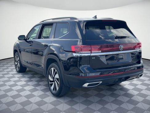 Used 2024 Volkswagen Atlas SE FWD image 3