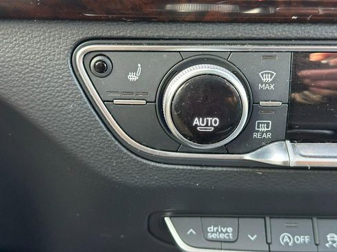 Used 2018 Audi Q5 2.0T Premium Plus w/ Premium Plus Package image 24