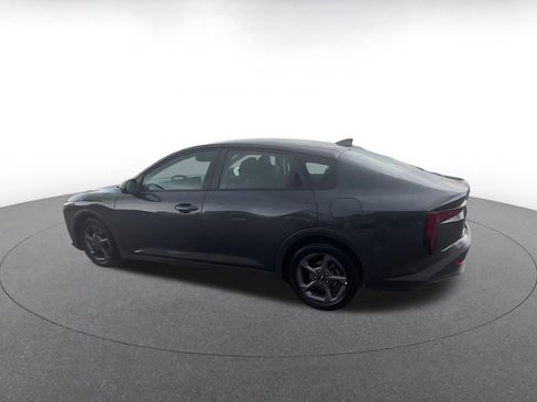 Used 2025 Kia K4 FWD image 12