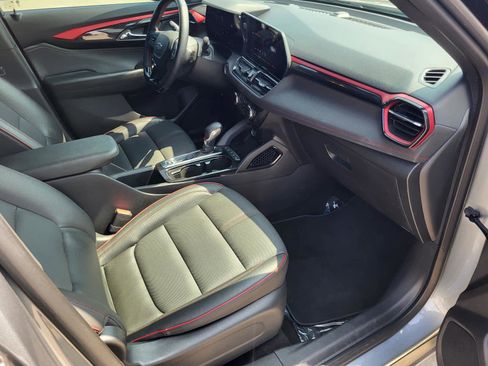 Used 2024 Chevrolet TrailBlazer RS image 9