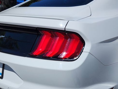 Used 2020 Ford Mustang Premium w/ Equipment Group 201A image 8