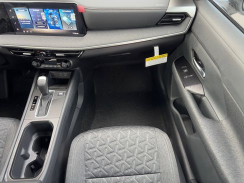 New 2026 Nissan Kicks SV image 17