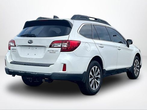 Used 2017 Subaru Outback 2.5i Limited AWD/4WD image 2