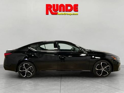 Used 2024 Nissan Altima 2.5 SR image 6