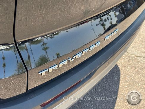 Used 2025 Chevrolet Traverse LT AWD/4WD image 33