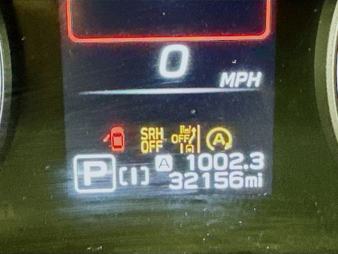 Used 2025 Subaru Crosstrek 2.0i Premium image 18