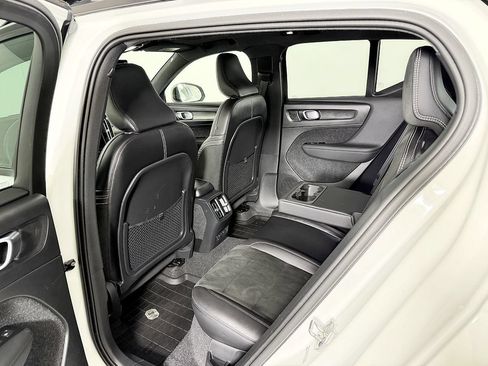 Used 2021 Volvo XC40 P8 Recharge w/ Advanced Package AWD/4WD image 41