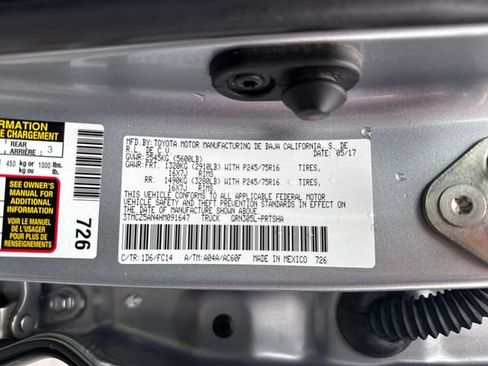 Used 2017 Toyota Tacoma SR5 w/ Tow Package image 19