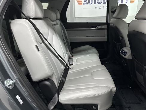 Used 2023 Hyundai Palisade SEL w/ Cargo Package image 34