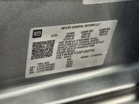 Used 2025 GMC Sierra 3500 SLT w/ SLT Convenience Package image 29