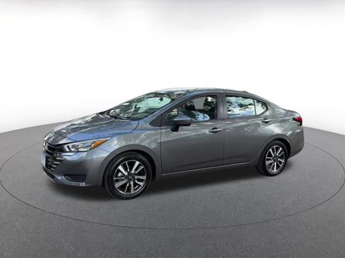 Used 2025 Nissan Versa SV FWD image 8