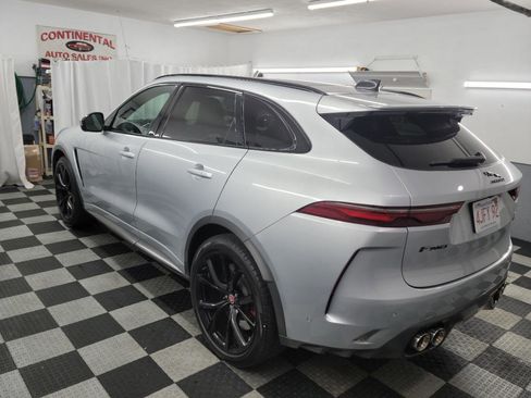 Used 2021 Jaguar F-PACE SVR AWD/4WD image 2