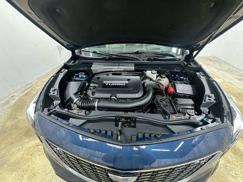 Used 2019 Cadillac XT4 Premium Luxury AWD/4WD image 19