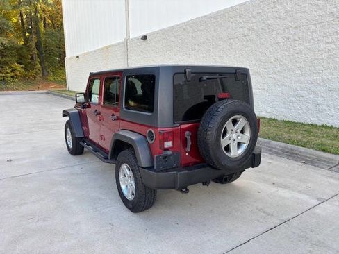 Used 2012 Jeep Wrangler Unlimited Rubicon w/ Connectivity Group image 4