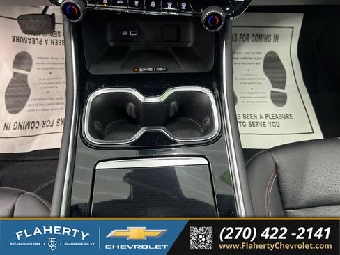 Used 2024 Chevrolet Traverse RS w/ LPO, Floor Liner Package AWD/4WD image 33