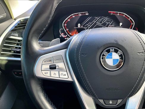 Used 2020 BMW X7 xDrive40i w/ Premium Package image 18