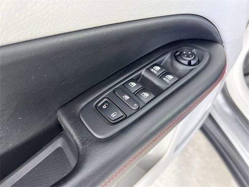 Used 2021 Jeep Compass Limited image 24