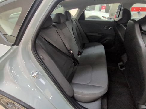 Used 2025 Kia K4 FWD image 26