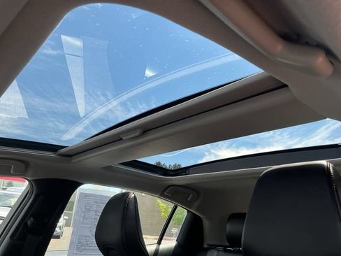 Certified 2024 Toyota Prius Prime Premium FWD image 16