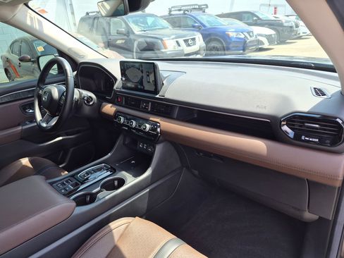 Used 2025 Honda Pilot Elite image 33