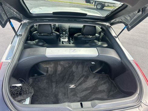 Used 2006 Nissan 350Z Touring RWD image 12