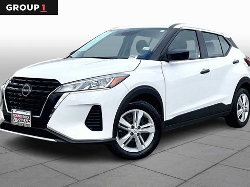 Certified 2024 Nissan Kicks S image 1