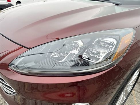 Certified 2021 Ford Escape Titanium w/ Titanium Elite Package image 37