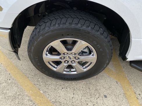 Used 2019 Ford F150 XLT w/ Equipment Group 302A Luxury image 4