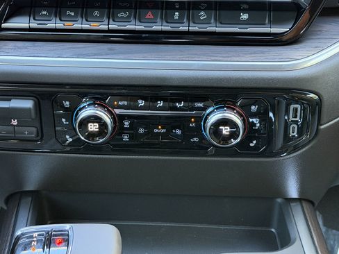 New 2026 GMC Sierra 1500 SLT w/ SLT Premium Plus Package image 32