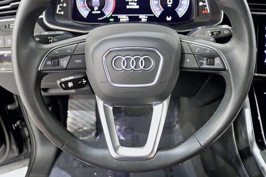 Used 2023 Audi Q7 3.0T Premium w/ Convenience Package AWD/4WD image 15