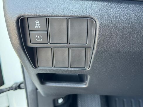 Used 2018 Honda CR-V LX image 22