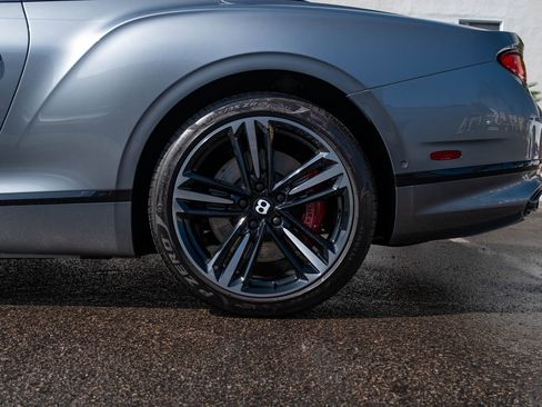 Used 2020 Bentley Continental GT image 25