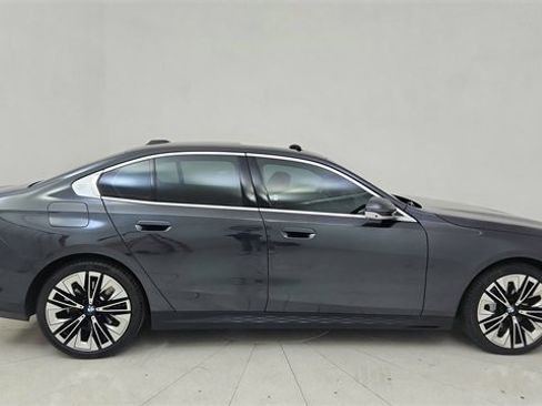 Used 2026 BMW 540i xDrive image 6