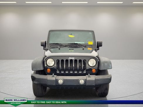 Used 2013 Jeep Wrangler Unlimited Sport AWD/4WD image 9