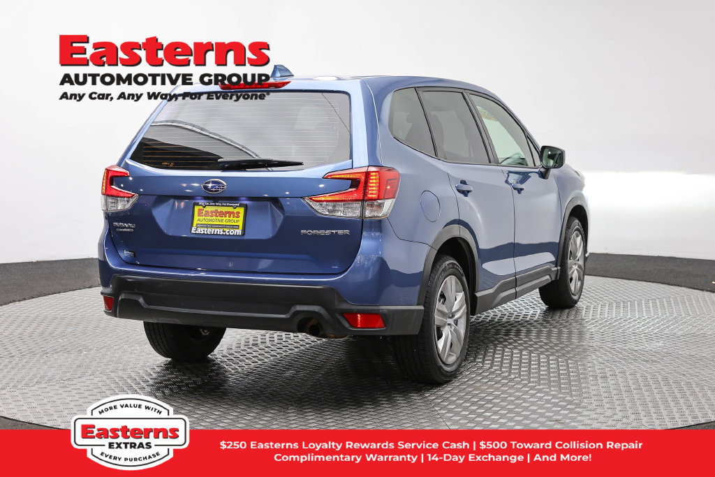 Used 2022 Subaru Forester AWD/4WD image 6